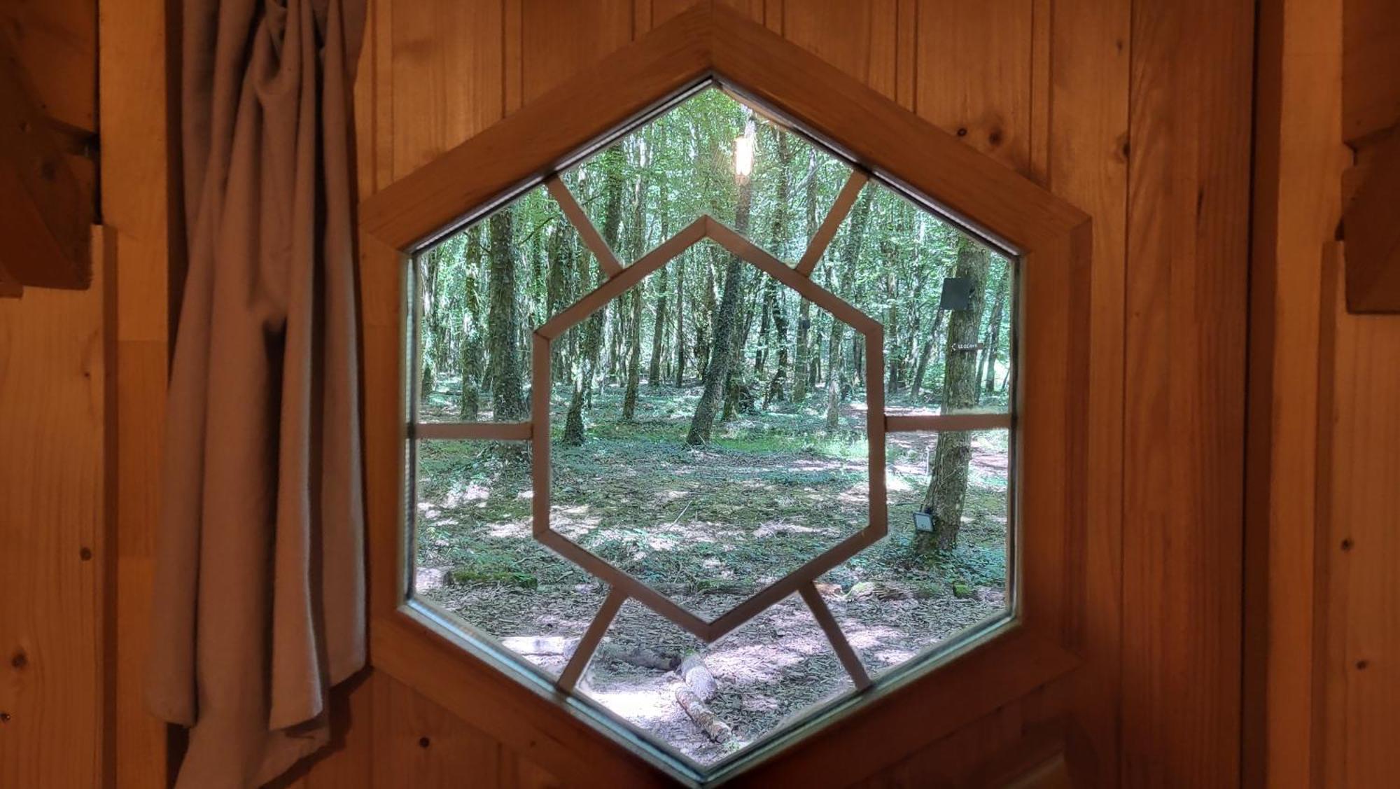 Le Domaine Insolite De Broceliande Paimpont Exterior foto