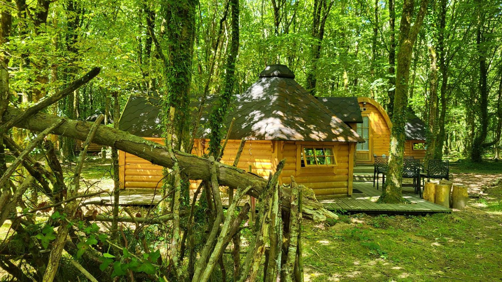 Le Domaine Insolite De Broceliande Paimpont Exterior foto